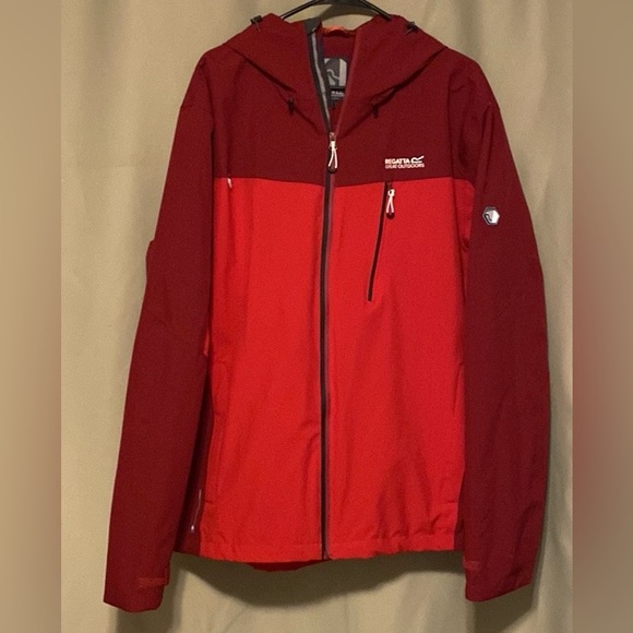 Regatta Great Outdoors Birchdale ISOTEX 
Stretch10000 Jacket  Red Men’s XL/EU 56 - Picture 1 of 12